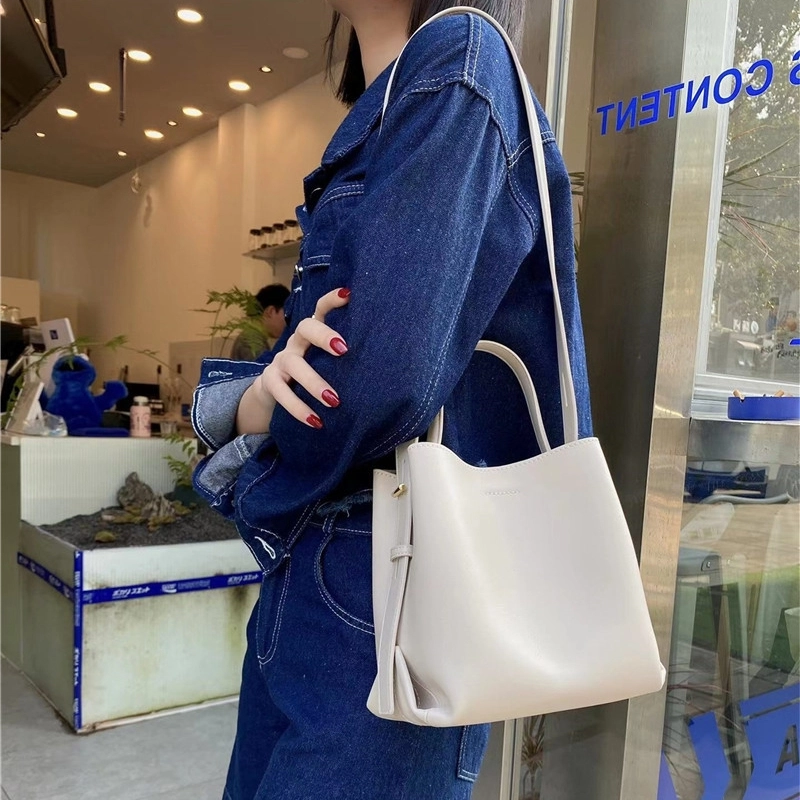 Felicia Cross-Body Väska 26 - Crème