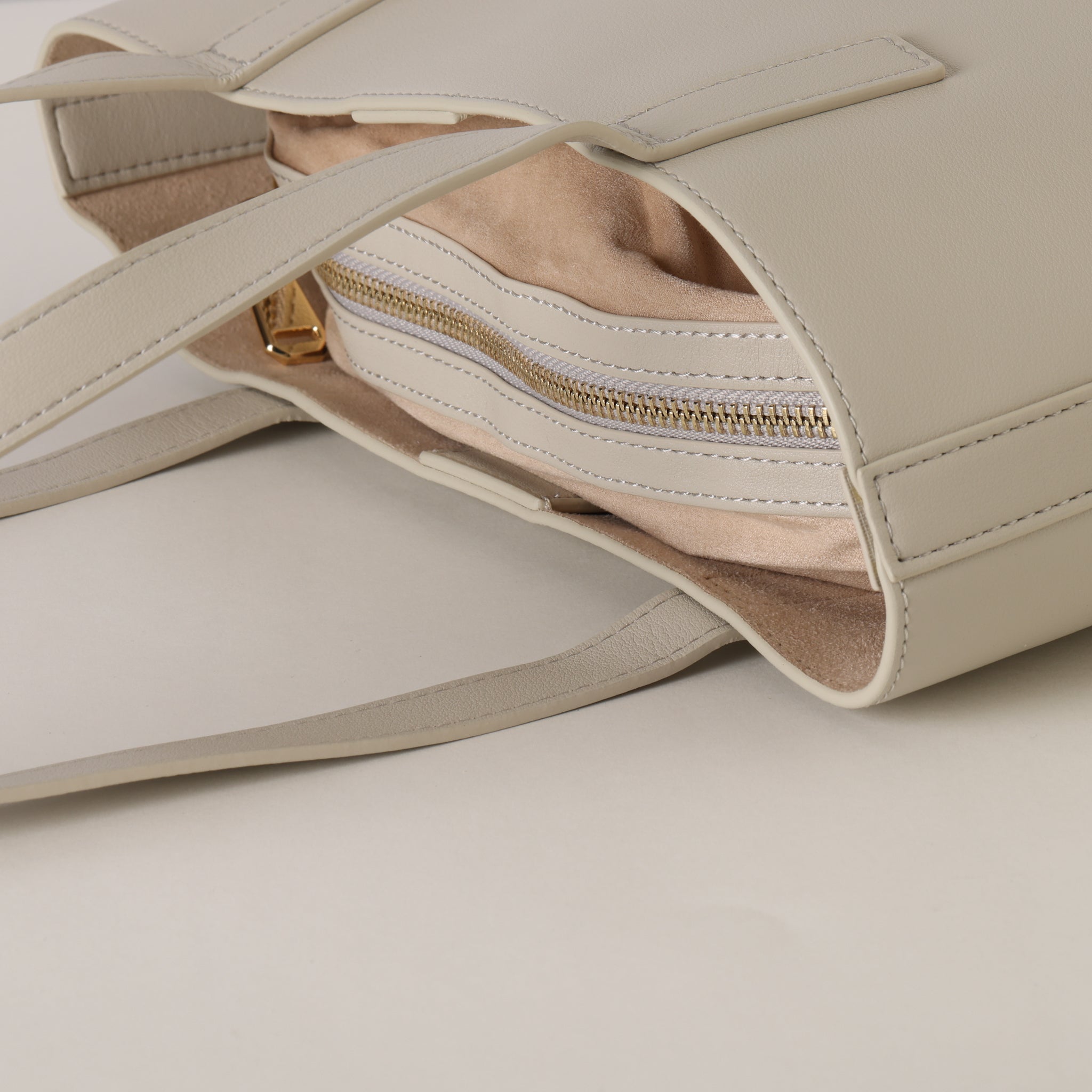 Elise Shoulder bag 28 - Cream