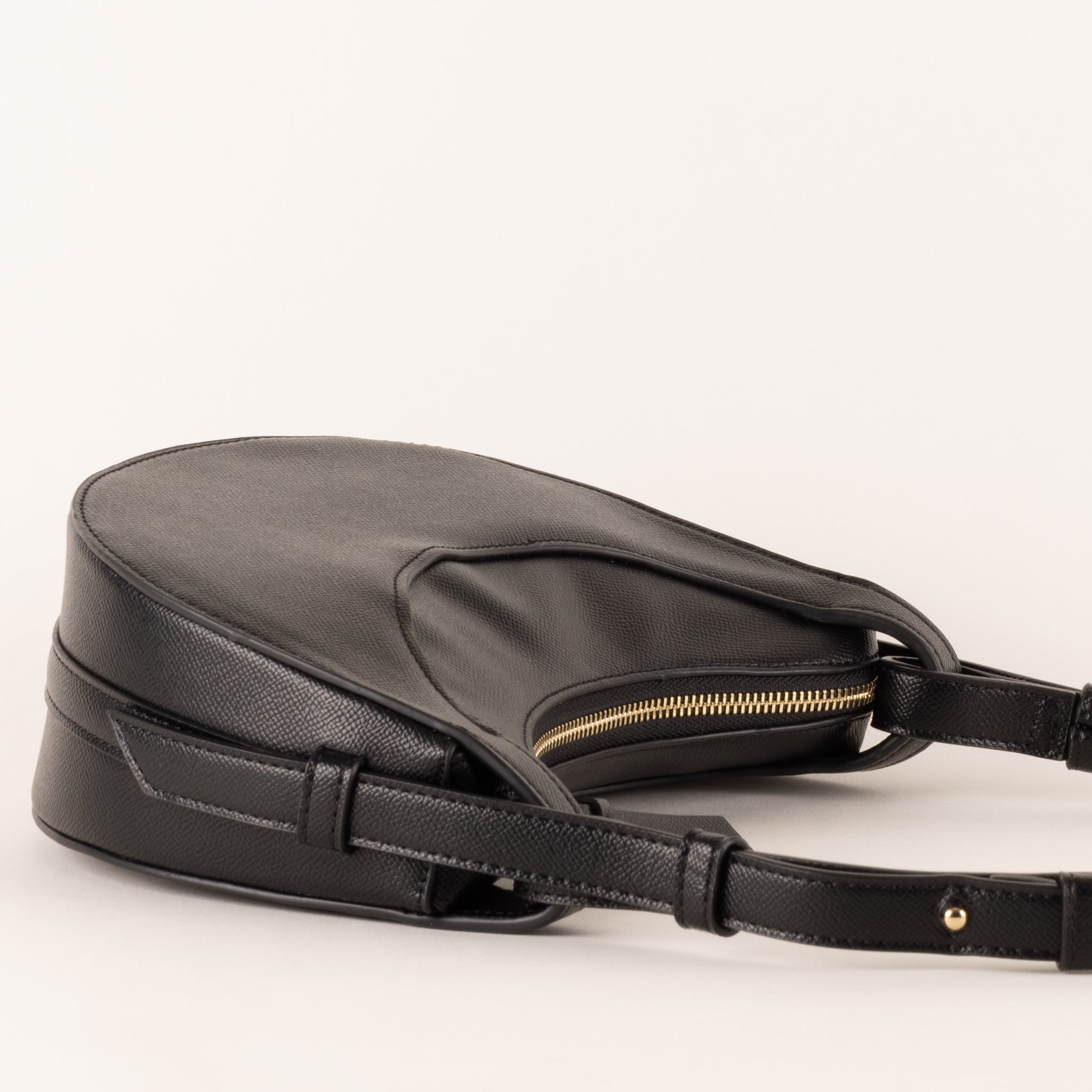 Bangor Axelväska 24 - Black