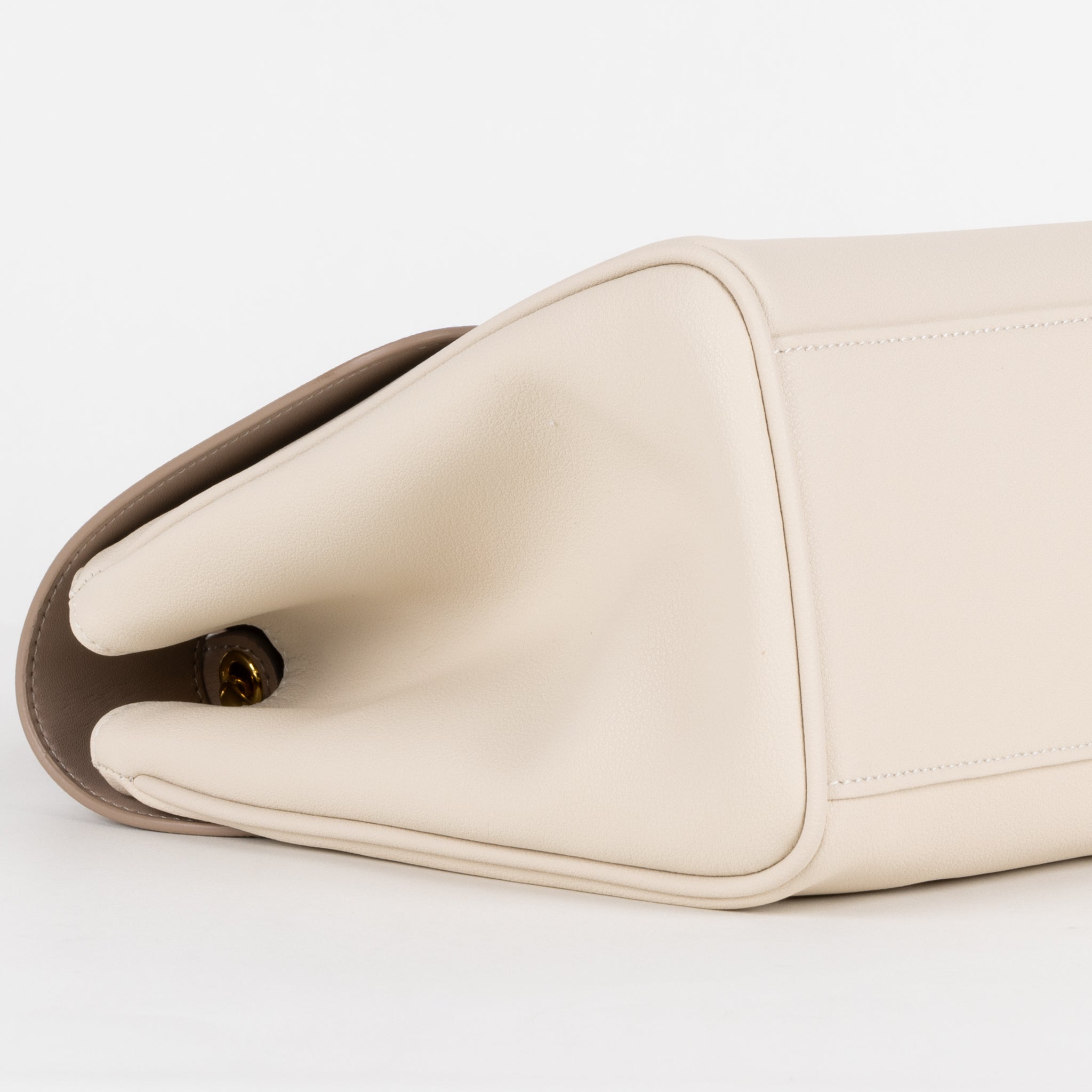 Gisèle Leather Handbag 28 - Peanut