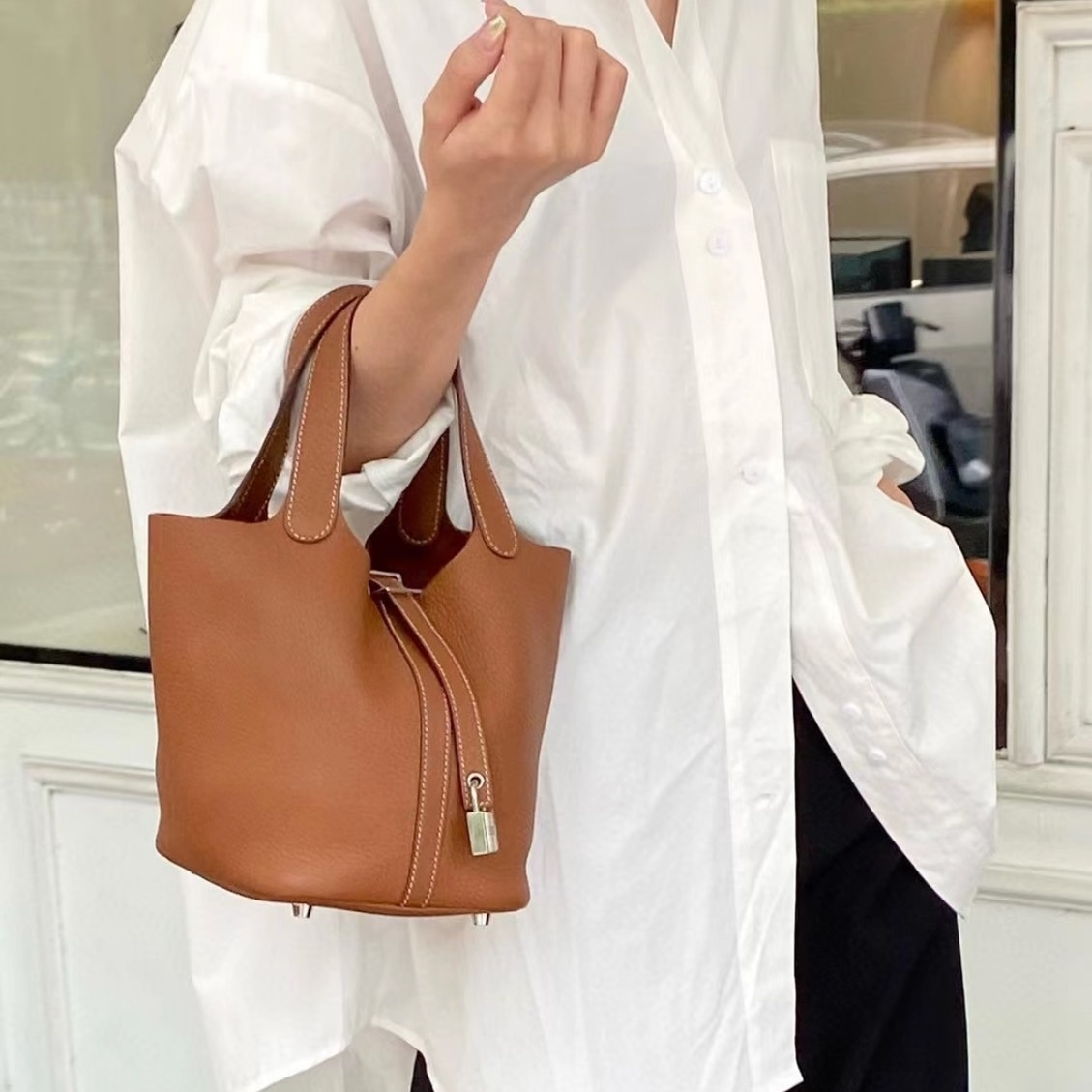 Lucie Läder Handväska 18 - Camel
