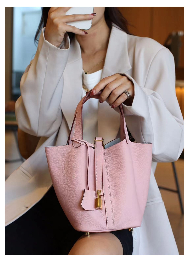 Lucie Läder Handväska 18 - Pink