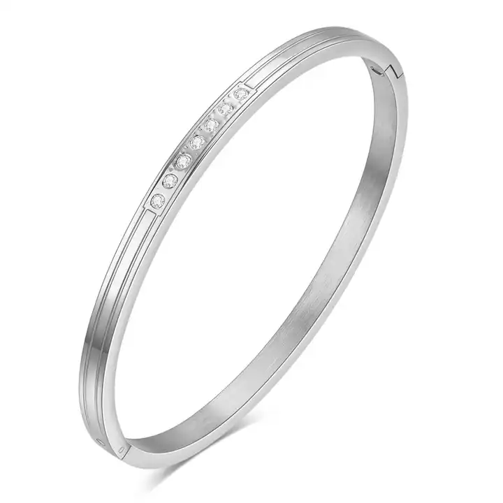 Mery Silver  Bangle