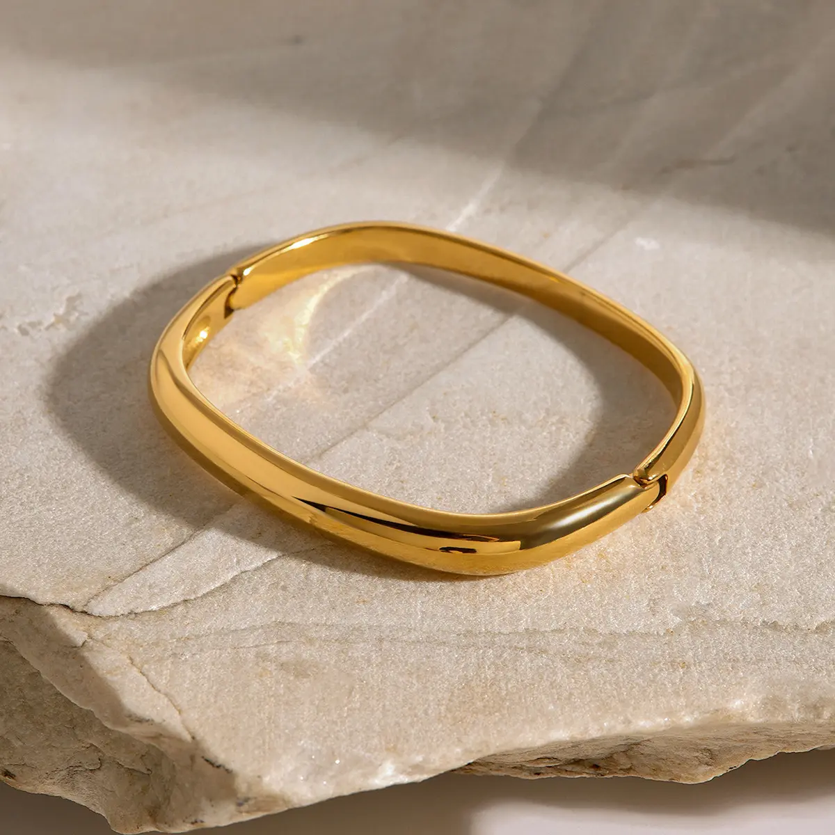 Rita Bangle