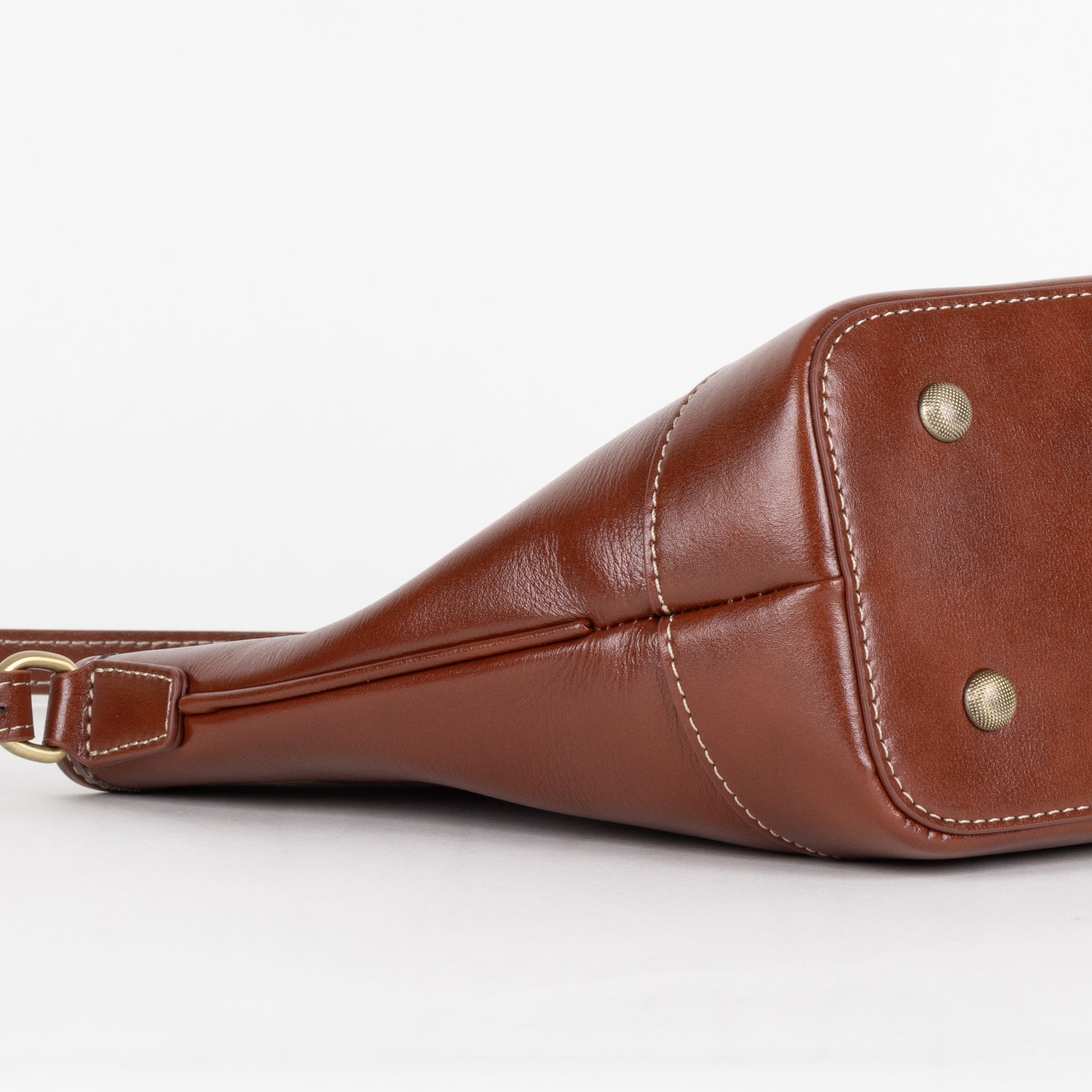 Sabine Leather Shoulder Bag 20 - Camel